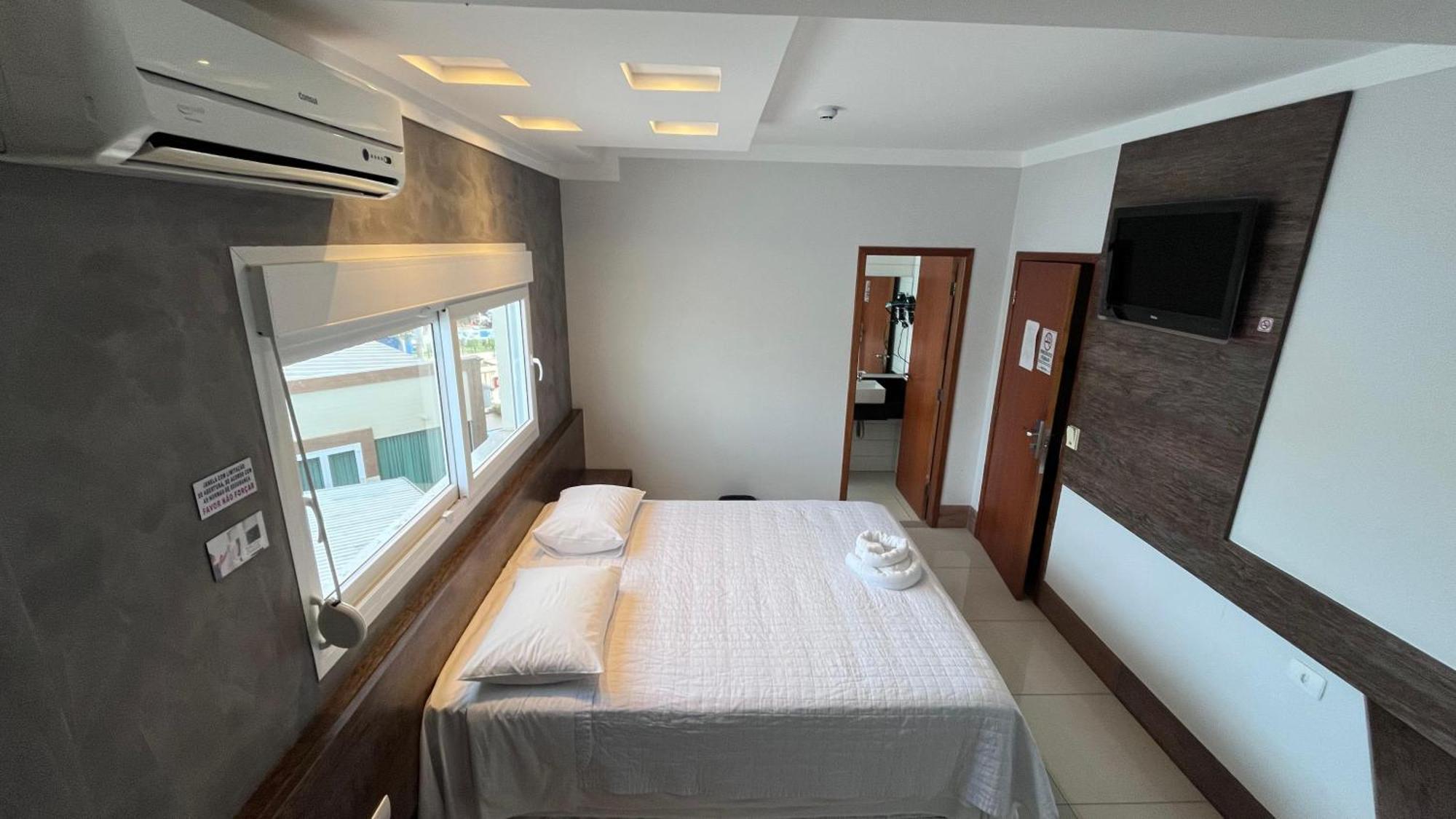 Shelton Palace 3*