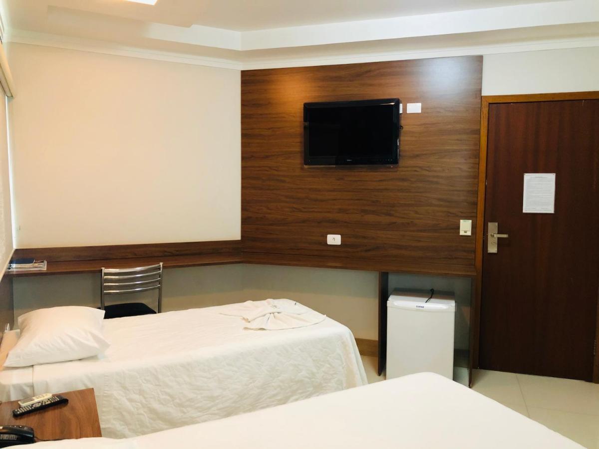 Shelton Palace 酒店 Paranavai
